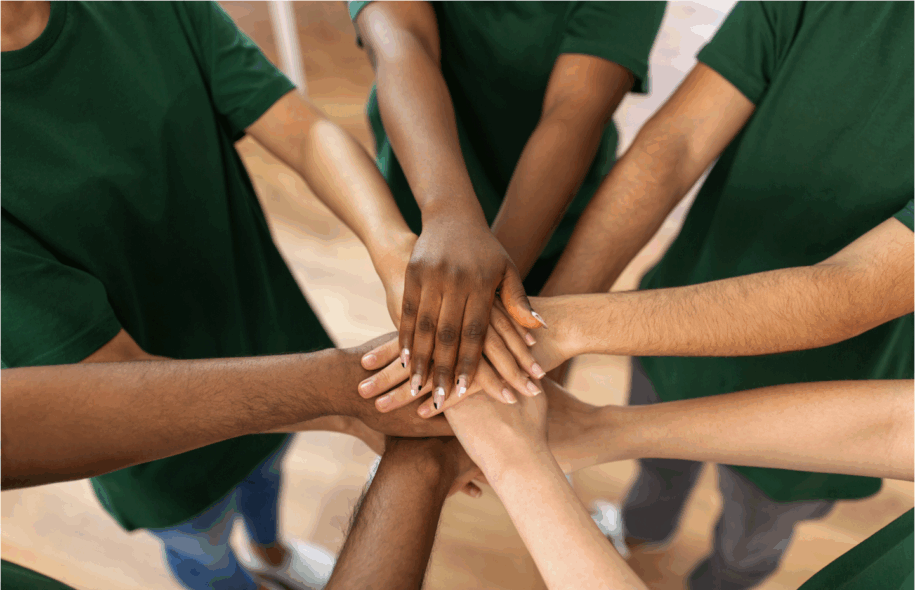 image of a corporate sponsor helping a nonprofit with volunteers for a fundraiser
